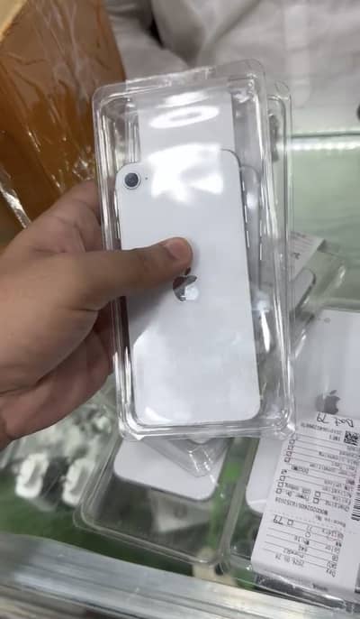 Apple iPhone SE