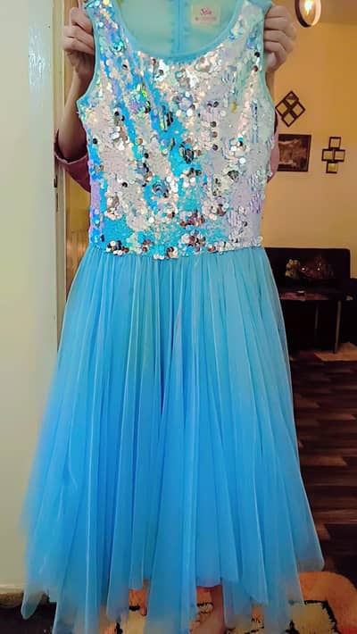 almost new frocks only 1 time used. .