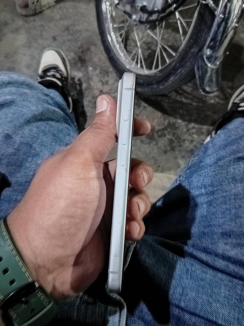 Apple iPhone 17 Pro 4
