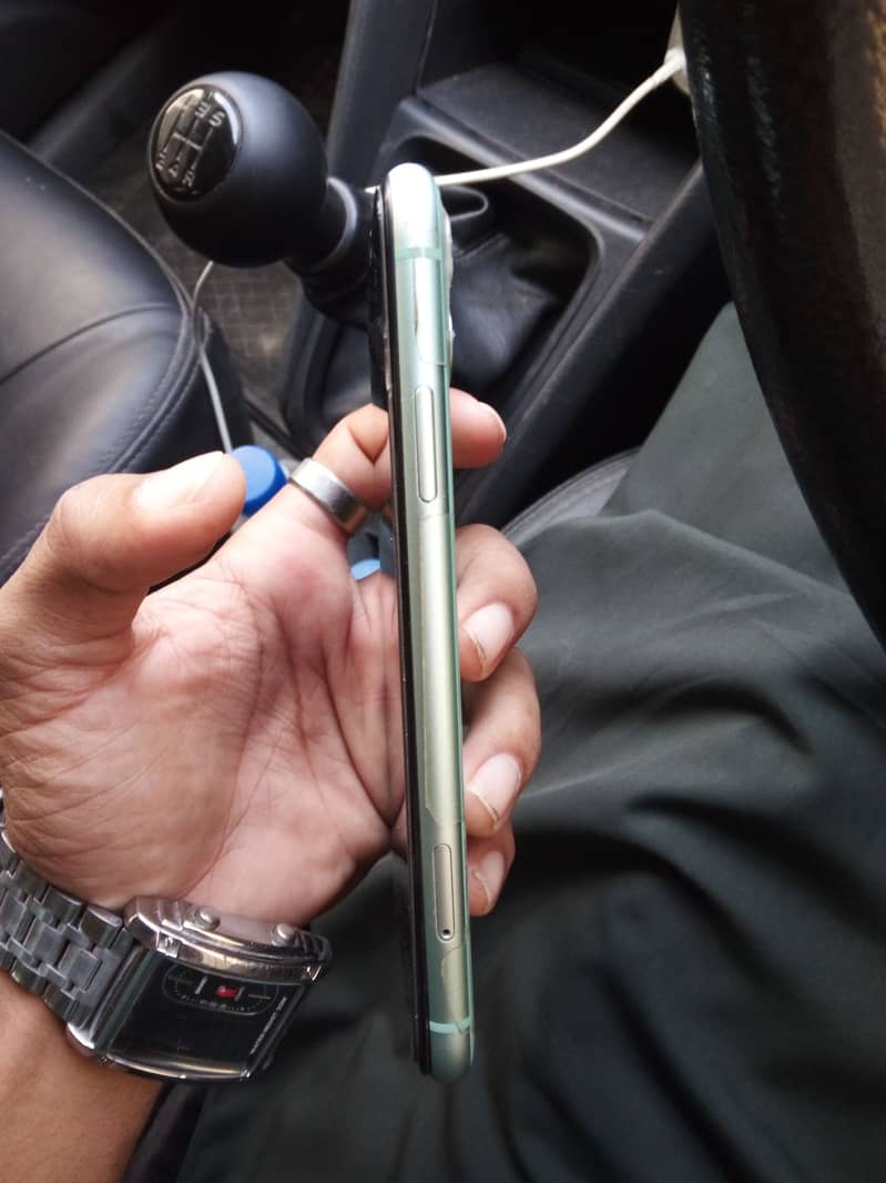 Apple iPhone 11 5