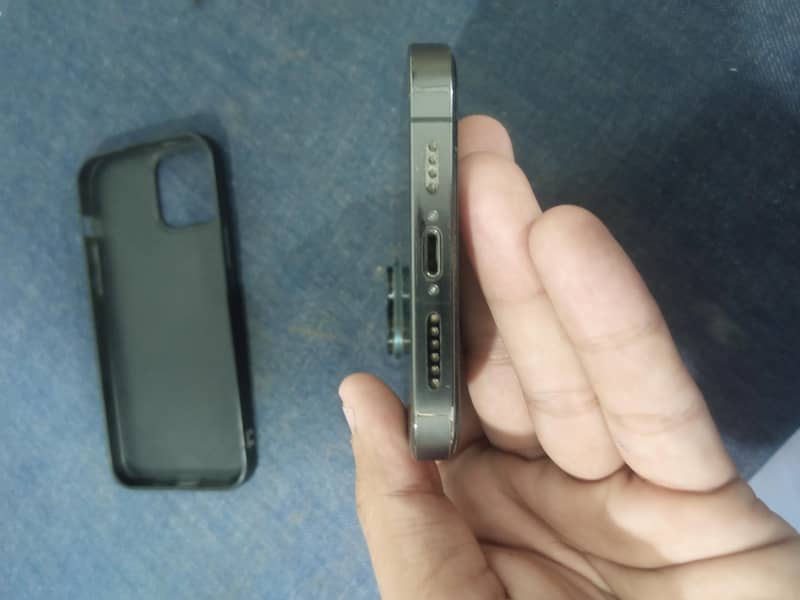 Apple iPhone 13 Pro Max 5