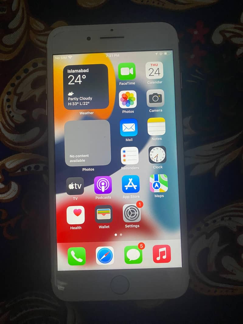 Apple iPhone 7 Plus 1