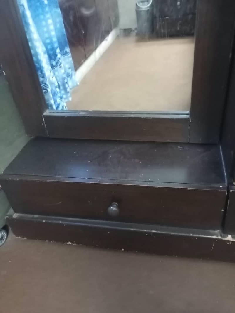 bed/ dressing /side table /foam 8