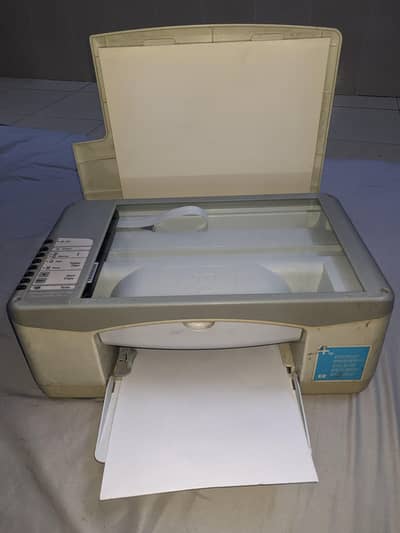 HP Deskjet F2180 All-in-One 10/8 condition hai perfect for home use