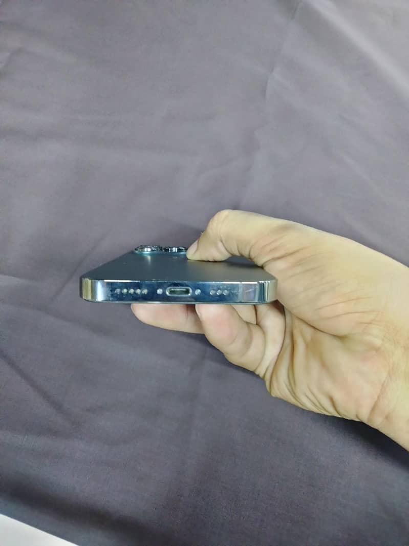 Apple iPhone 13 Pro 6