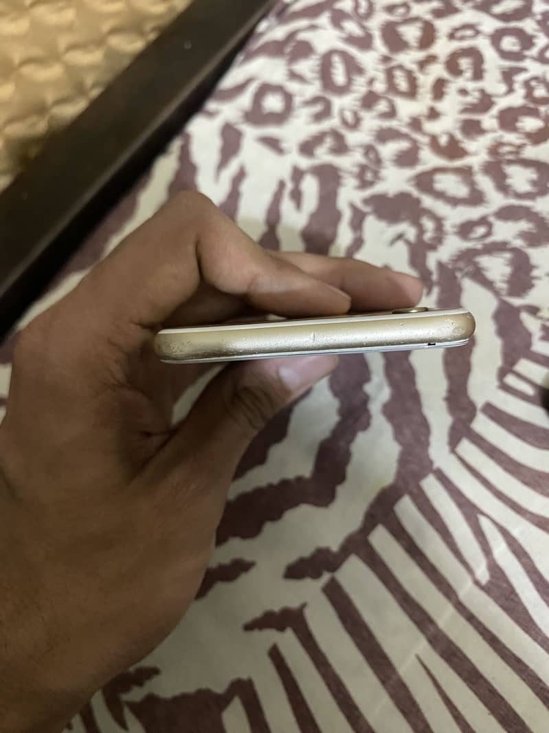 Apple iPhone 6 0