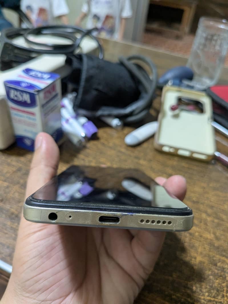 Tecno Spark 20C 9