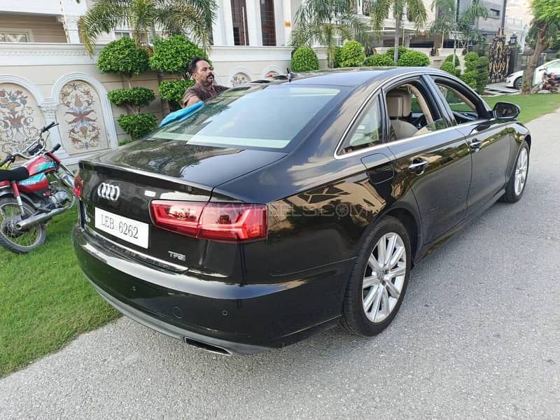 Audi A6 2015 1