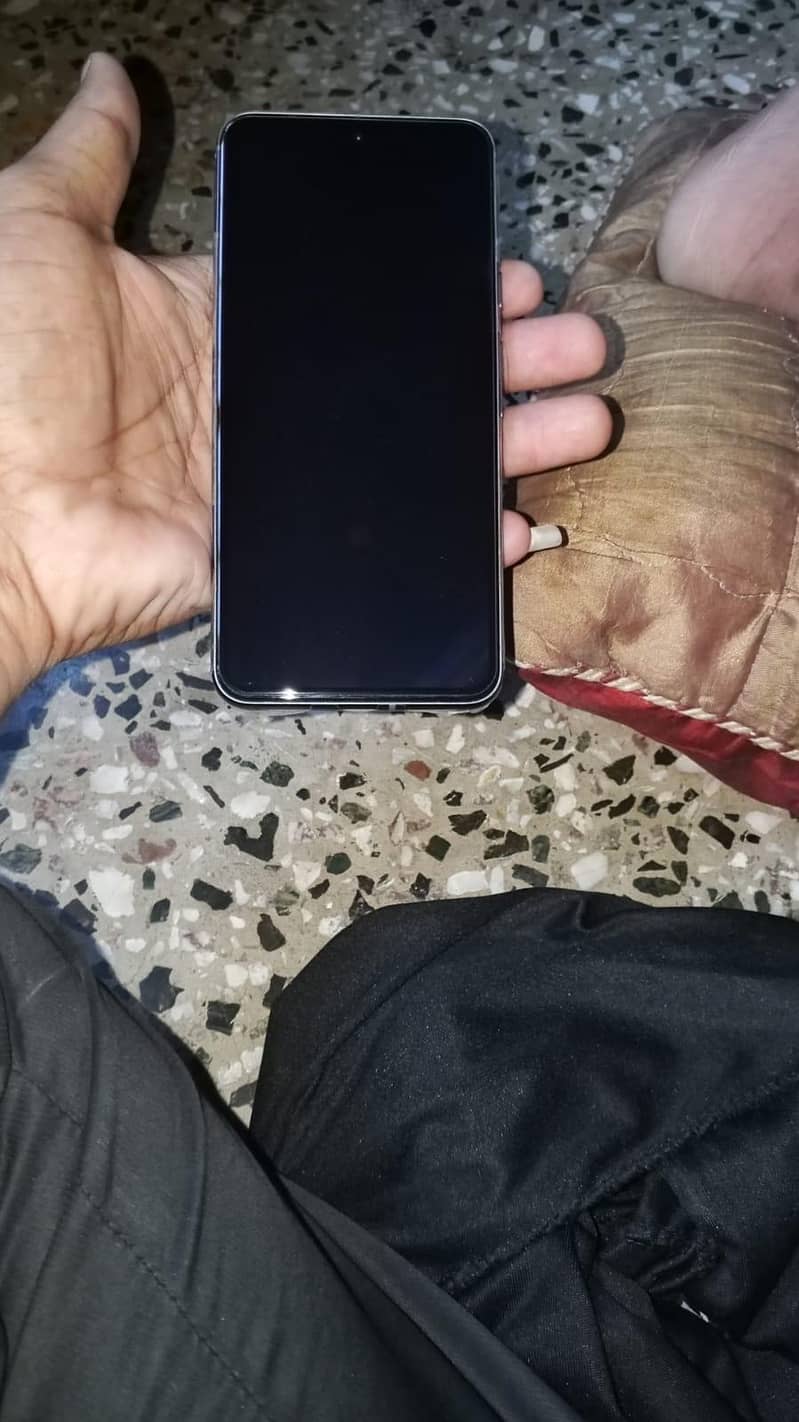 Google Pixel 8 2