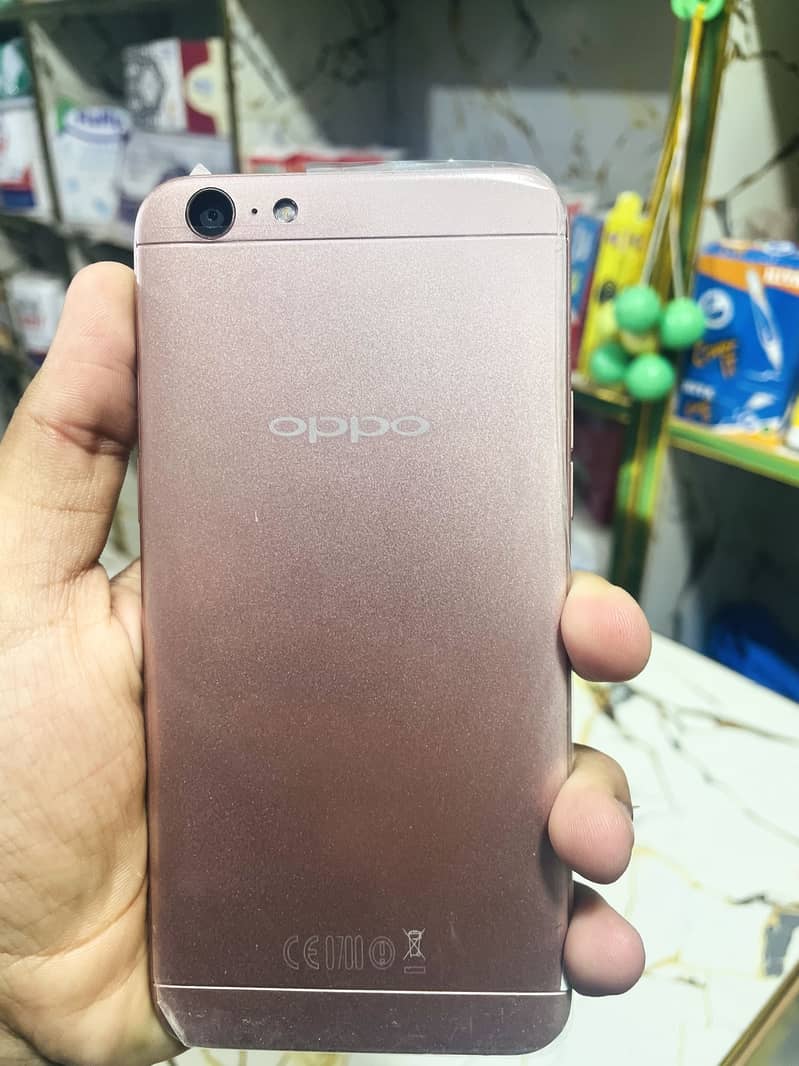 OPPO A57 1
