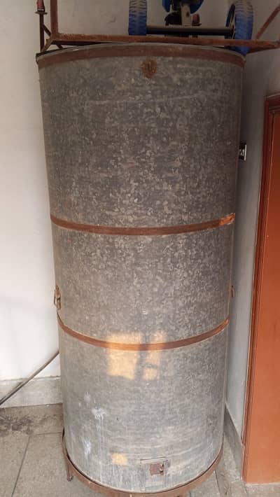 Wheat Storage (Parrola) Gandom Stroasge