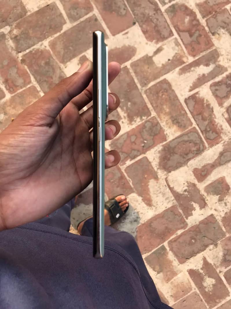 Infinix Zero 30 3