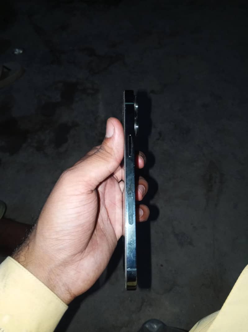 Apple iPhone 13 Pro Max 1