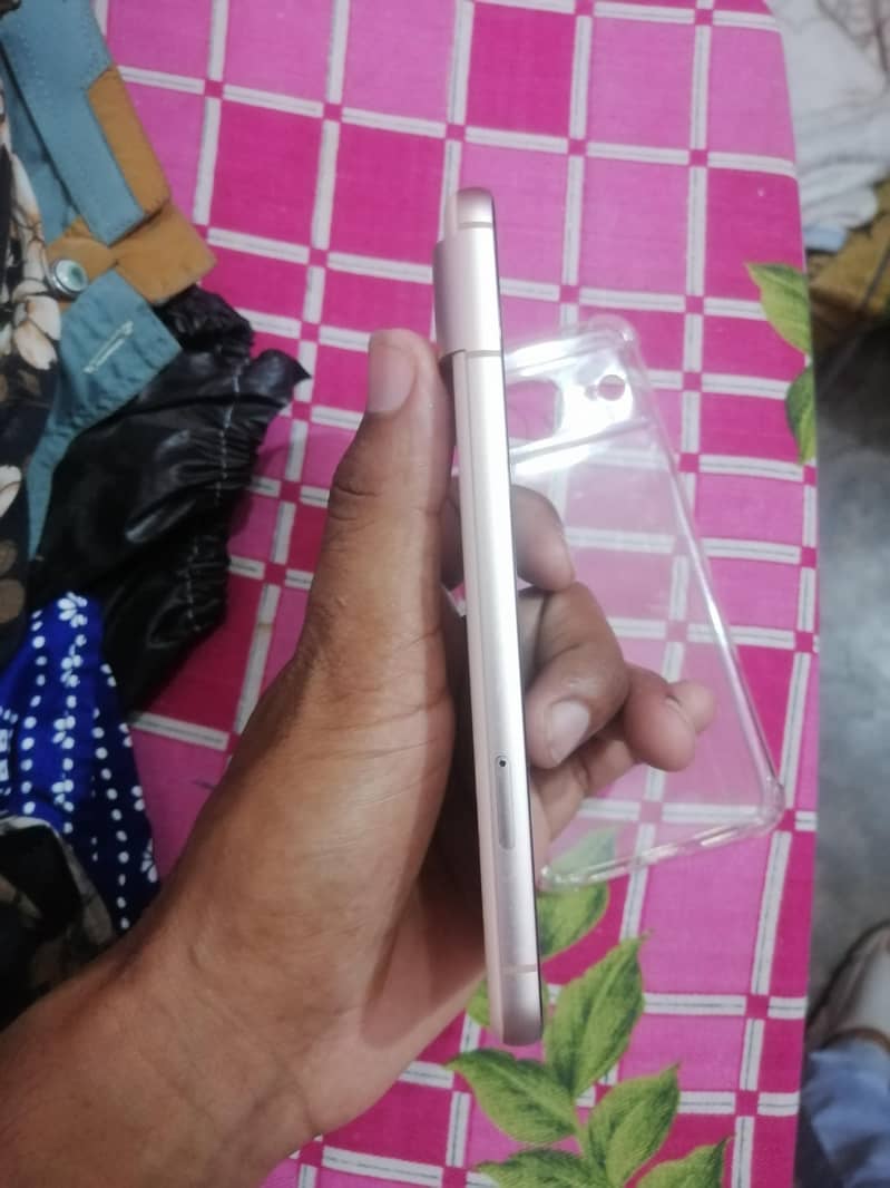Google Pixel 8 2