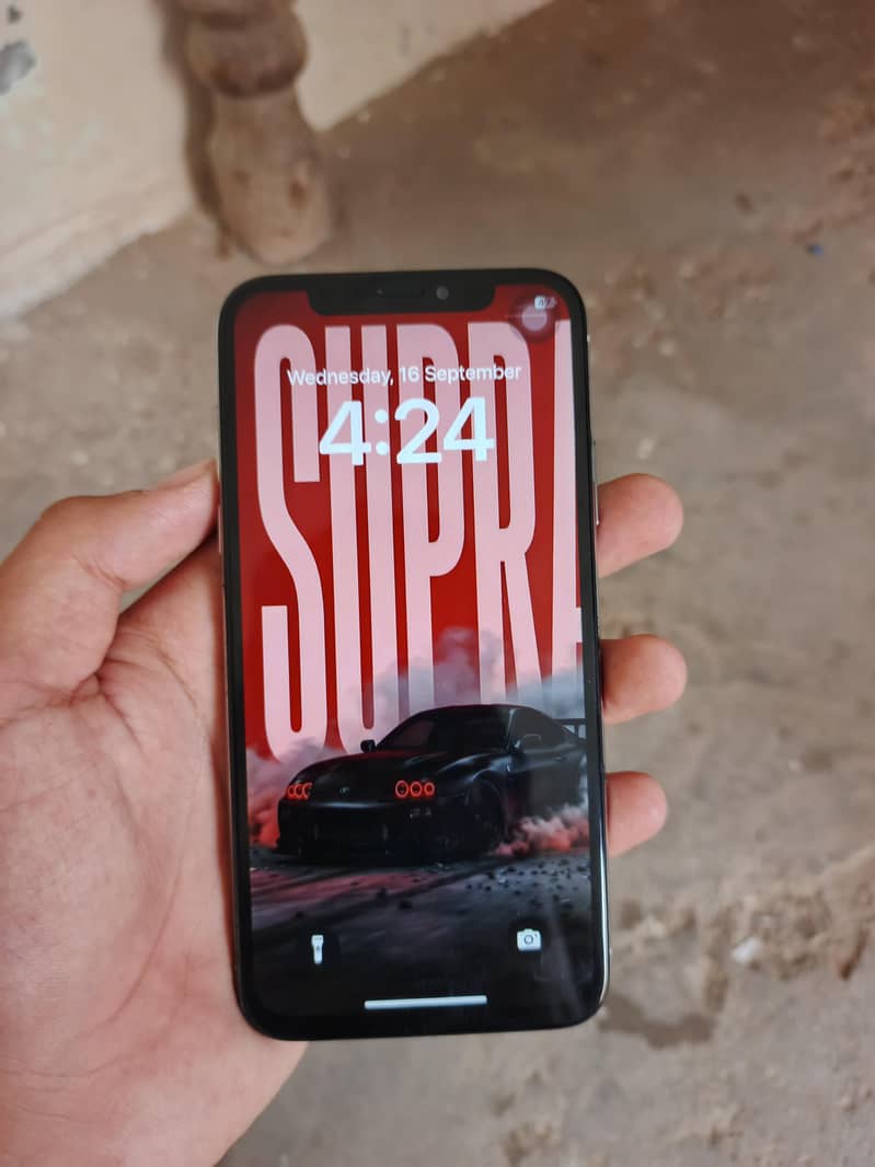 Apple iPhone XS 0