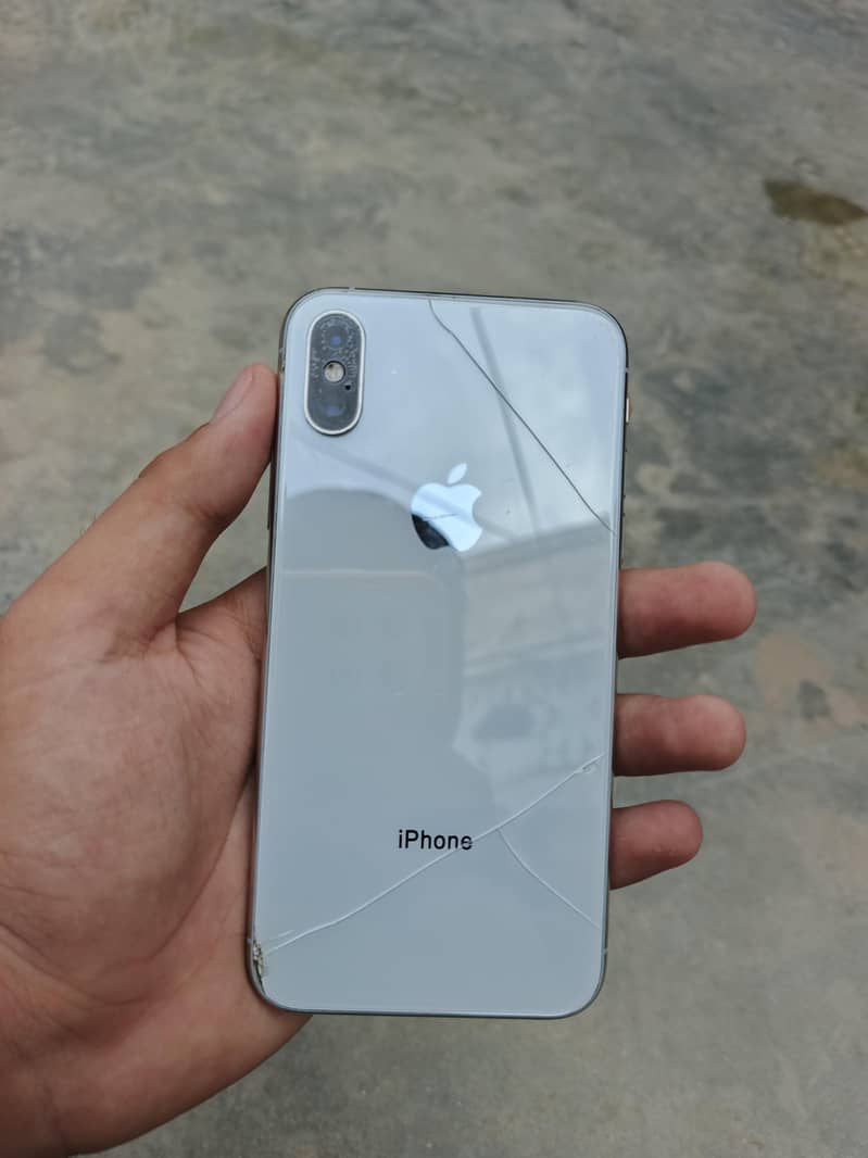 Apple iPhone XS 1