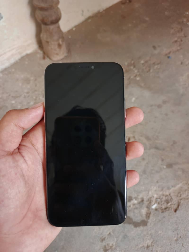 Apple iPhone XS 6