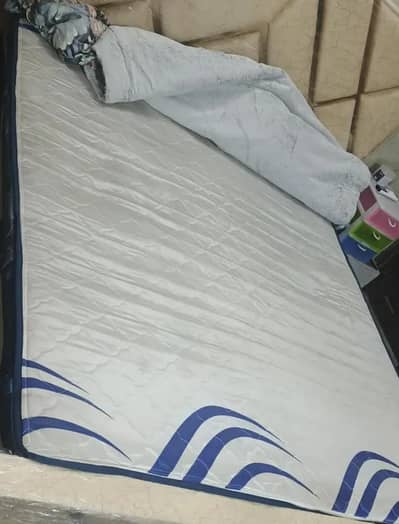 Queen size spring mattress 8 inch thickness