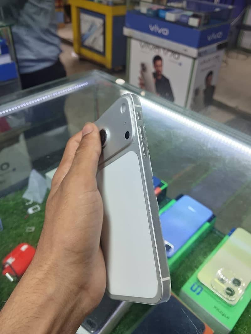 Apple iPhone 17 Pro 1