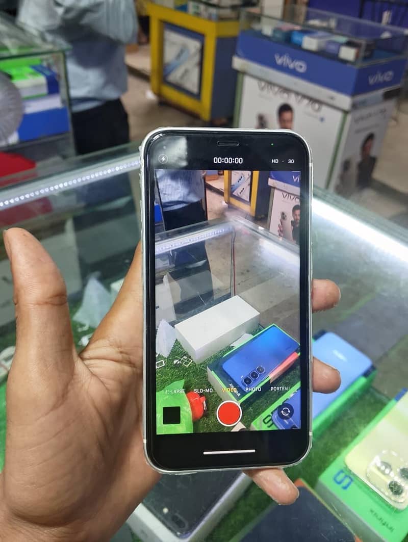 Apple iPhone 17 Pro 2