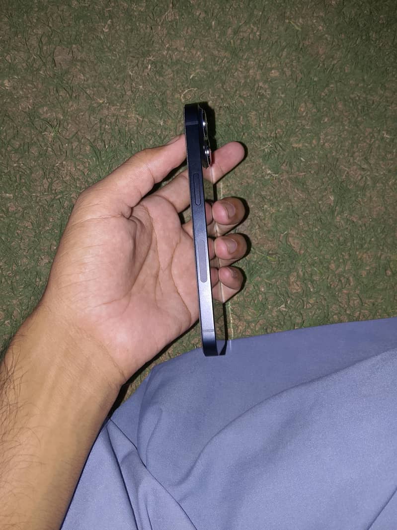 Apple iPhone 14 1