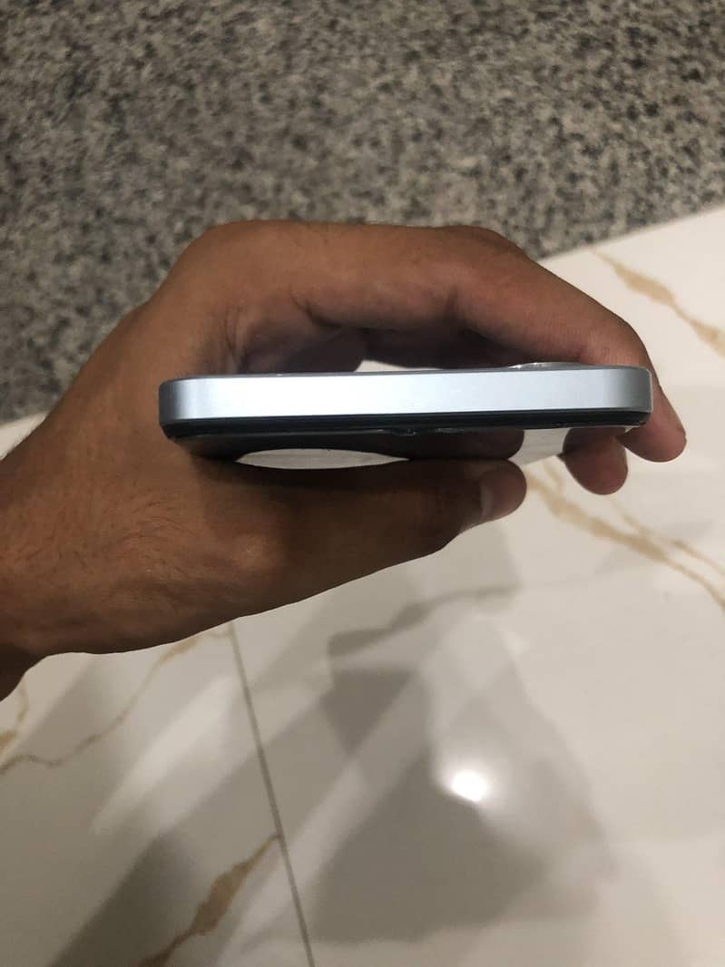Realme note 60 4