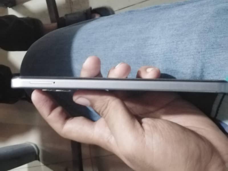 Tecno Spark 40C 3