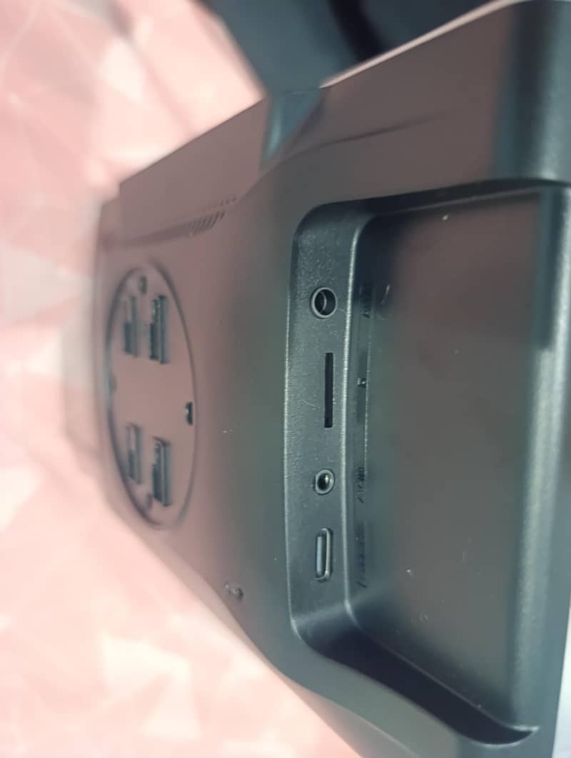 Car LCD Screen 3