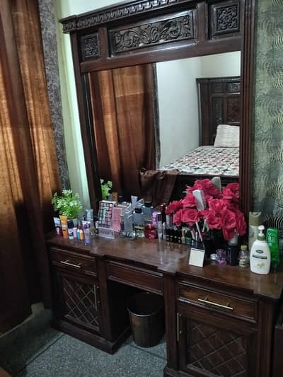Dressing Table With bedroom Set