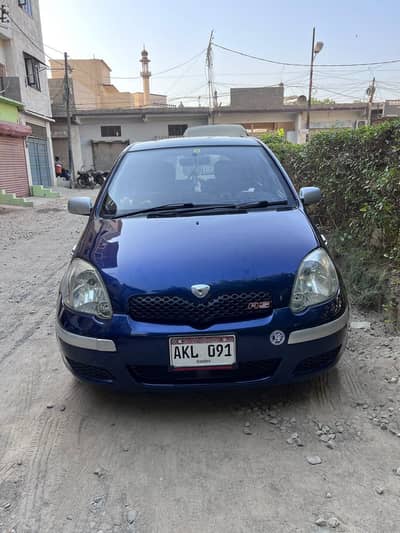 Toyota Vitz 2004