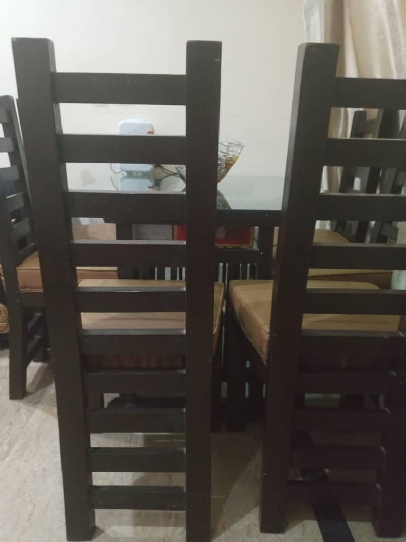 wooden dining table 0