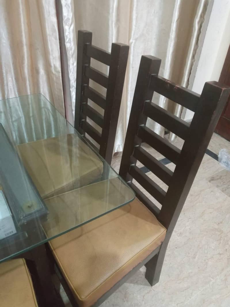 wooden dining table 4