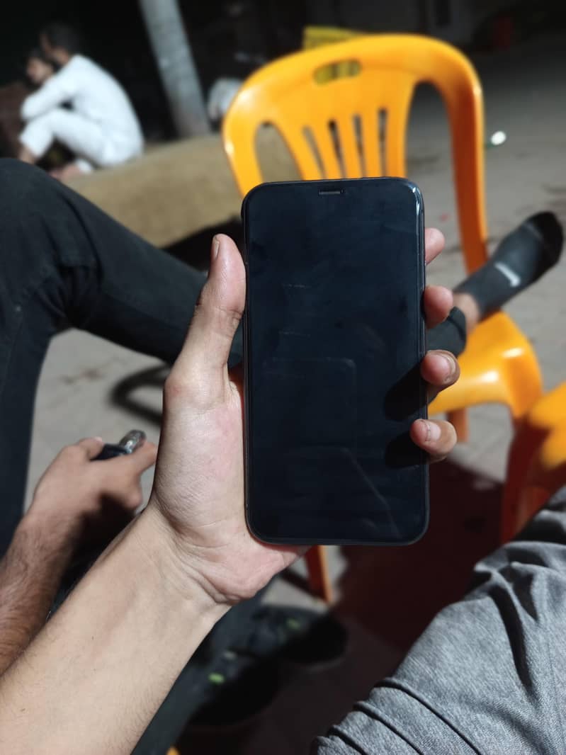 Apple iPhone 11 5