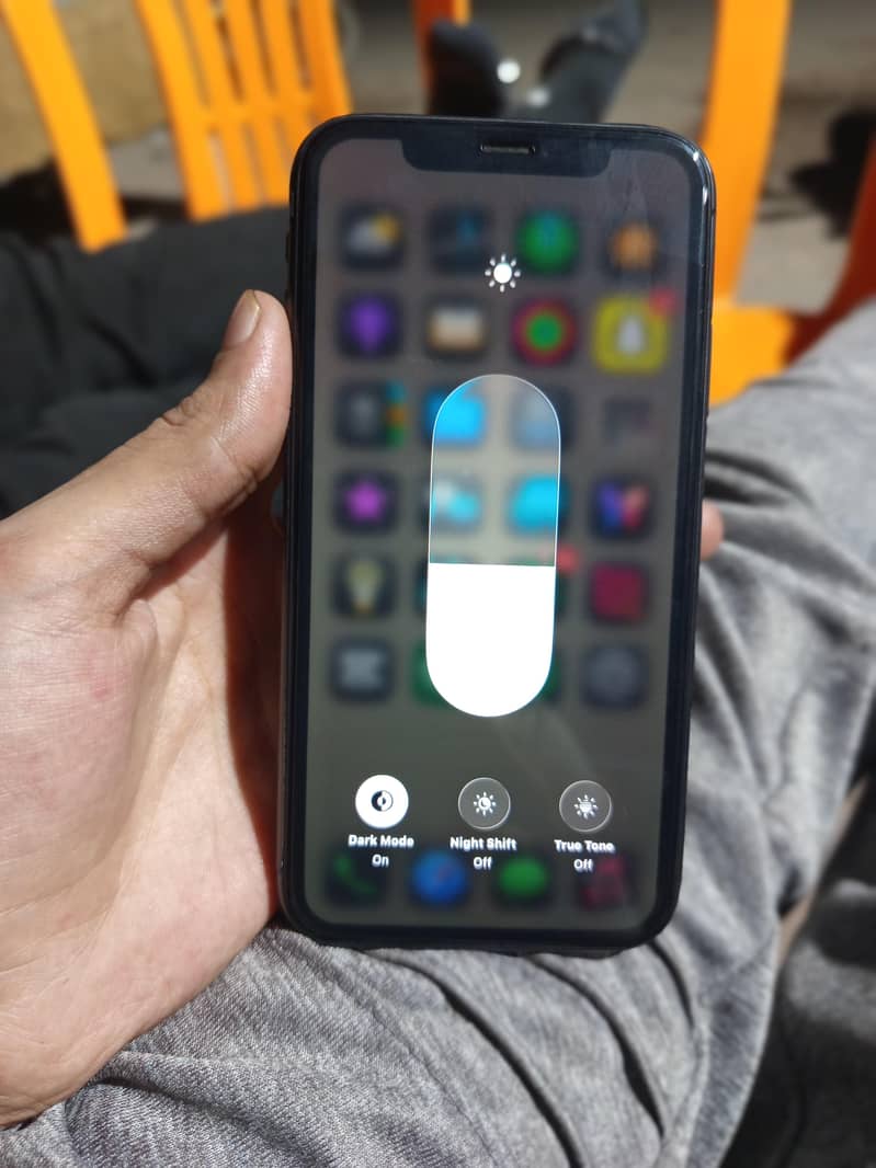 Apple iPhone 11 12