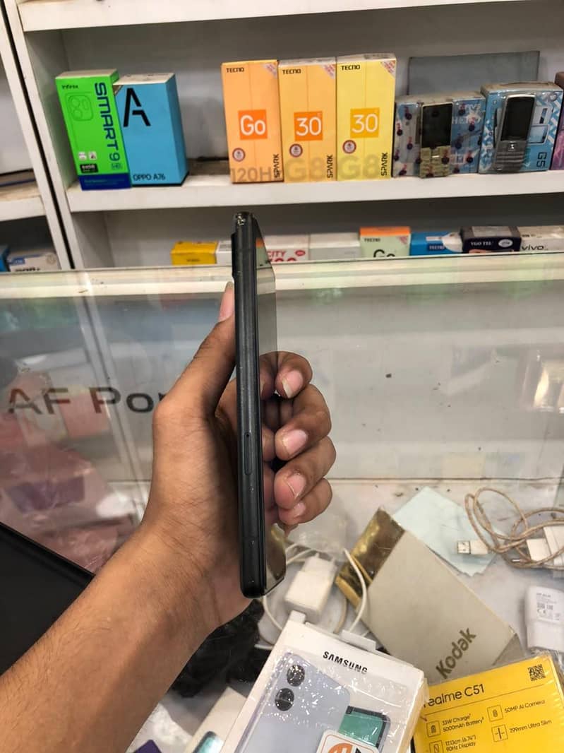 Google Pixel 6a 5