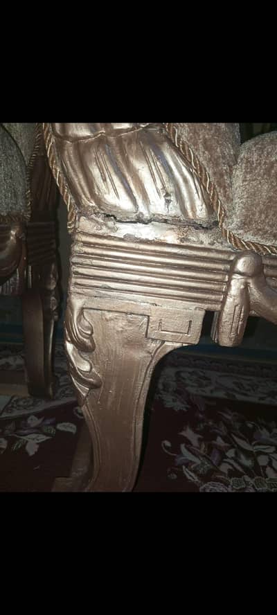 Sofa Set for Sale – Elegant & Well Maintained