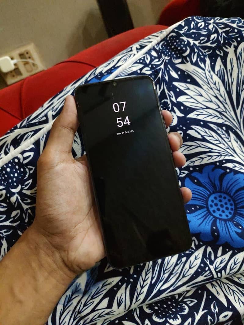 Vivo V21e 1