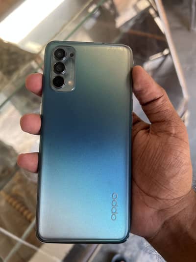 OPPO Reno 4