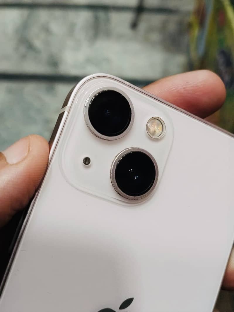 Apple iPhone 13 mini 3