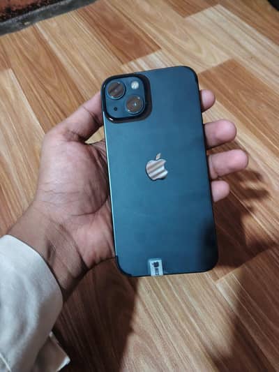Apple iPhone 13