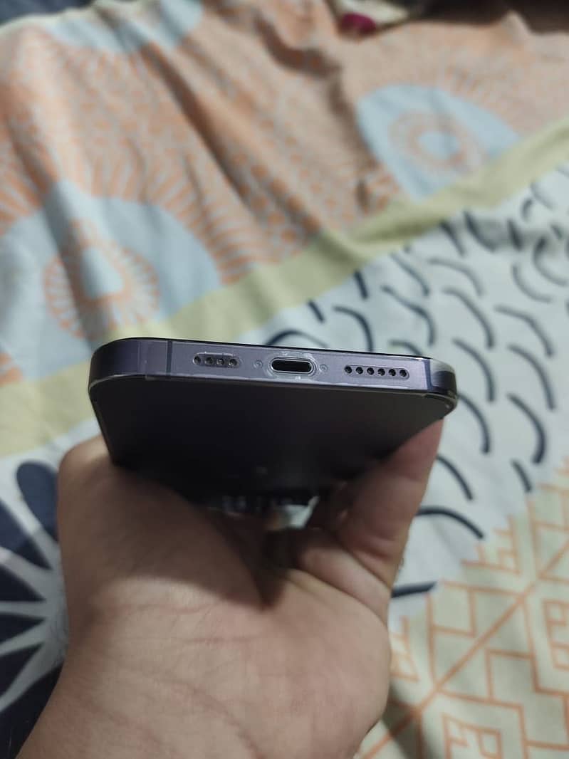 Apple iPhone 14 Pro Max 2