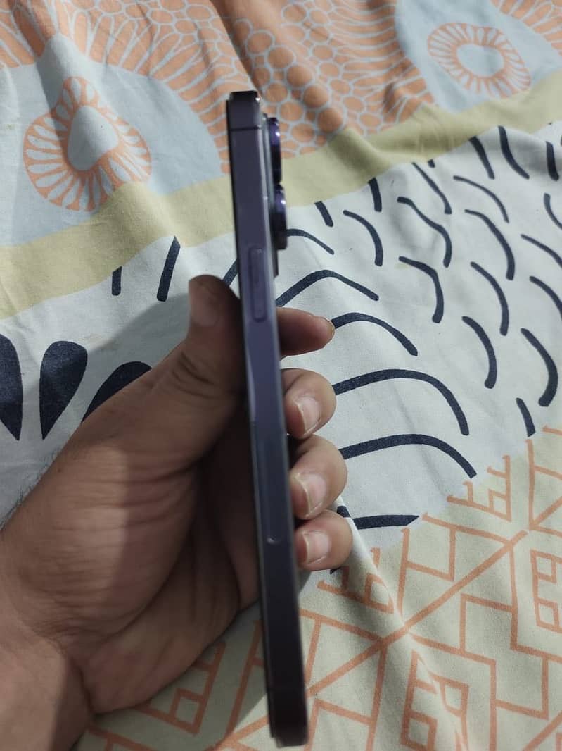 Apple iPhone 14 Pro Max 3
