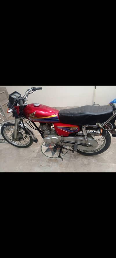 Honda CG 125 Model 2011-Lahore number -Good condition