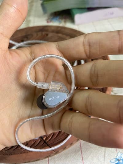 Tanchjim Bunny IEM 3.5mm with Mic, used 2 weeks with box & accessories