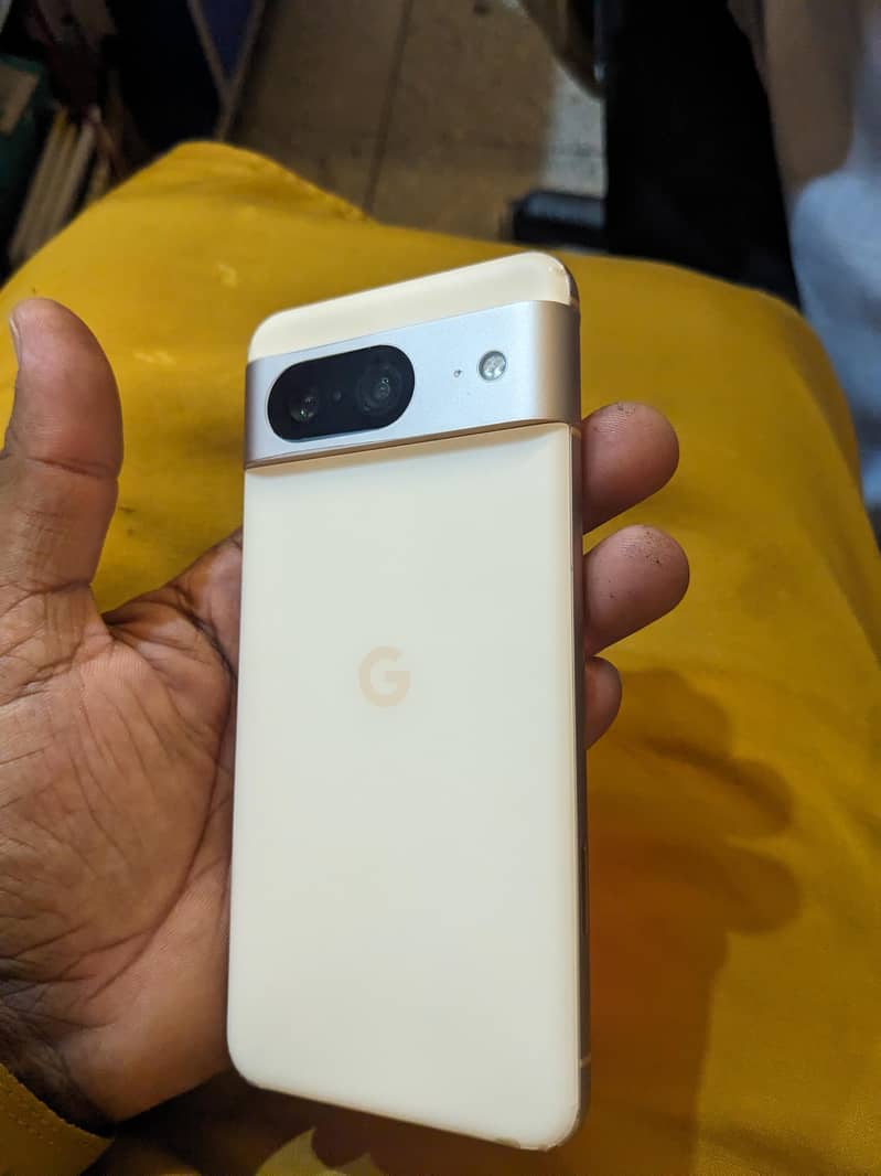 Google Pixel 8 1