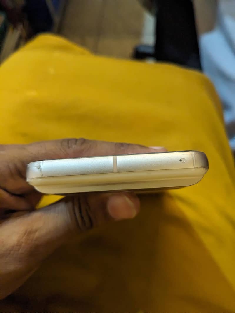 Google Pixel 8 3