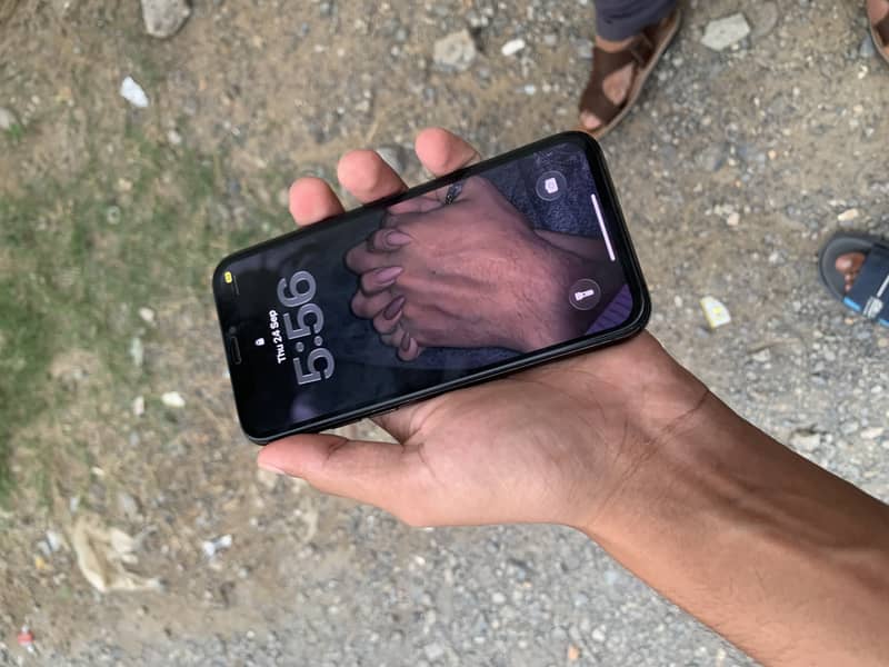 Apple iPhone 11 Pro 1