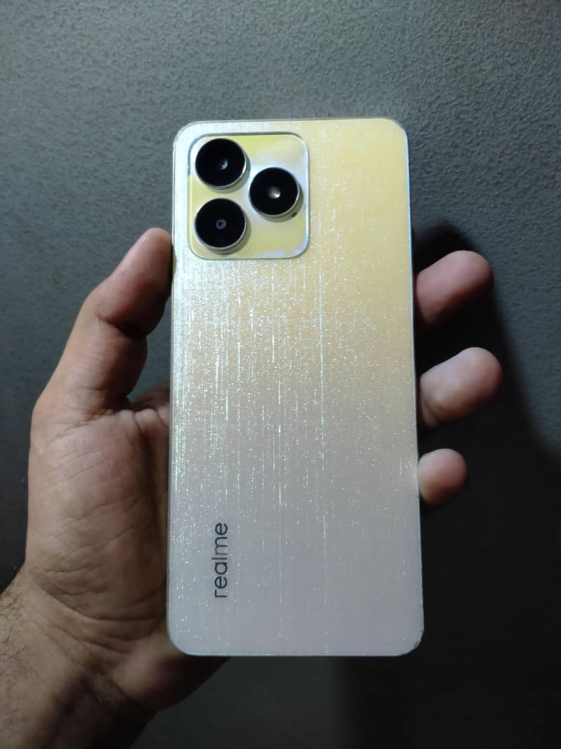 Realme C53 0