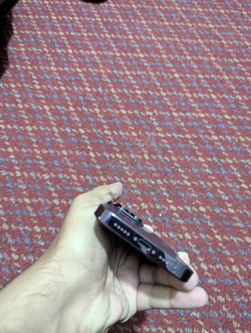 Apple iPhone 14 Pro 2