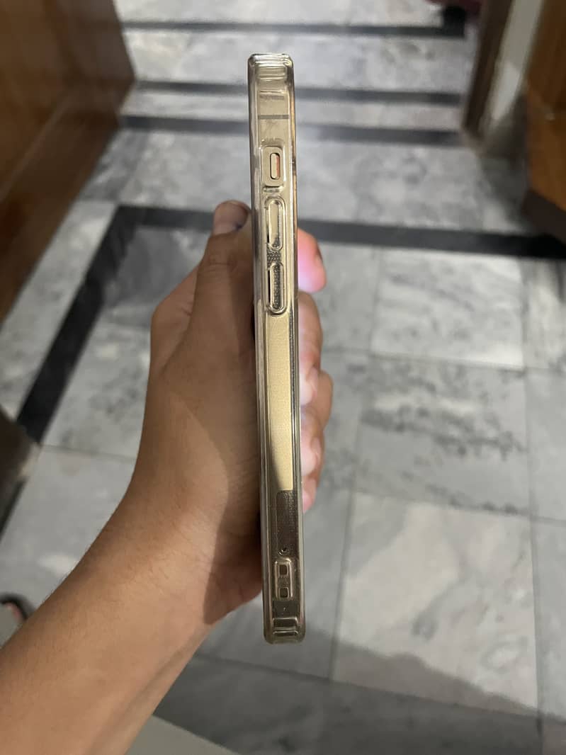 Apple iPhone 12 Pro 2